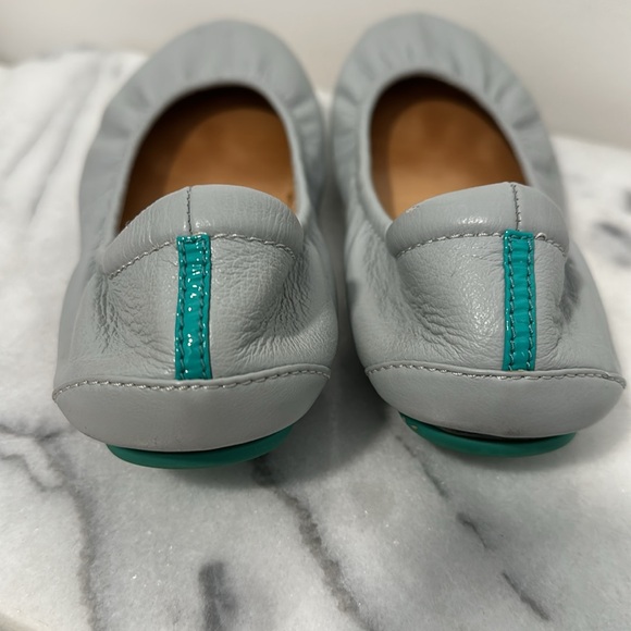 Tieks Gray Ballet Flats size 7 - Picture 4 of 14